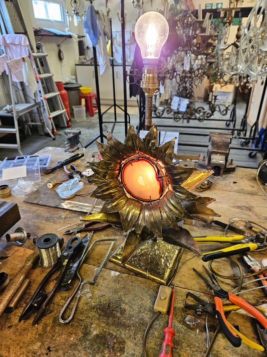 A sunflower lamp restoration story ...